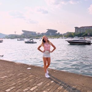 Meet your Posher, Samantha